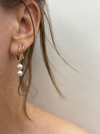 The Duet Pearl Earrings – Blush (Medium)